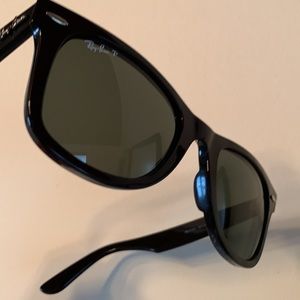 Ray-Ban Wayfarer sunglasses, NWOT